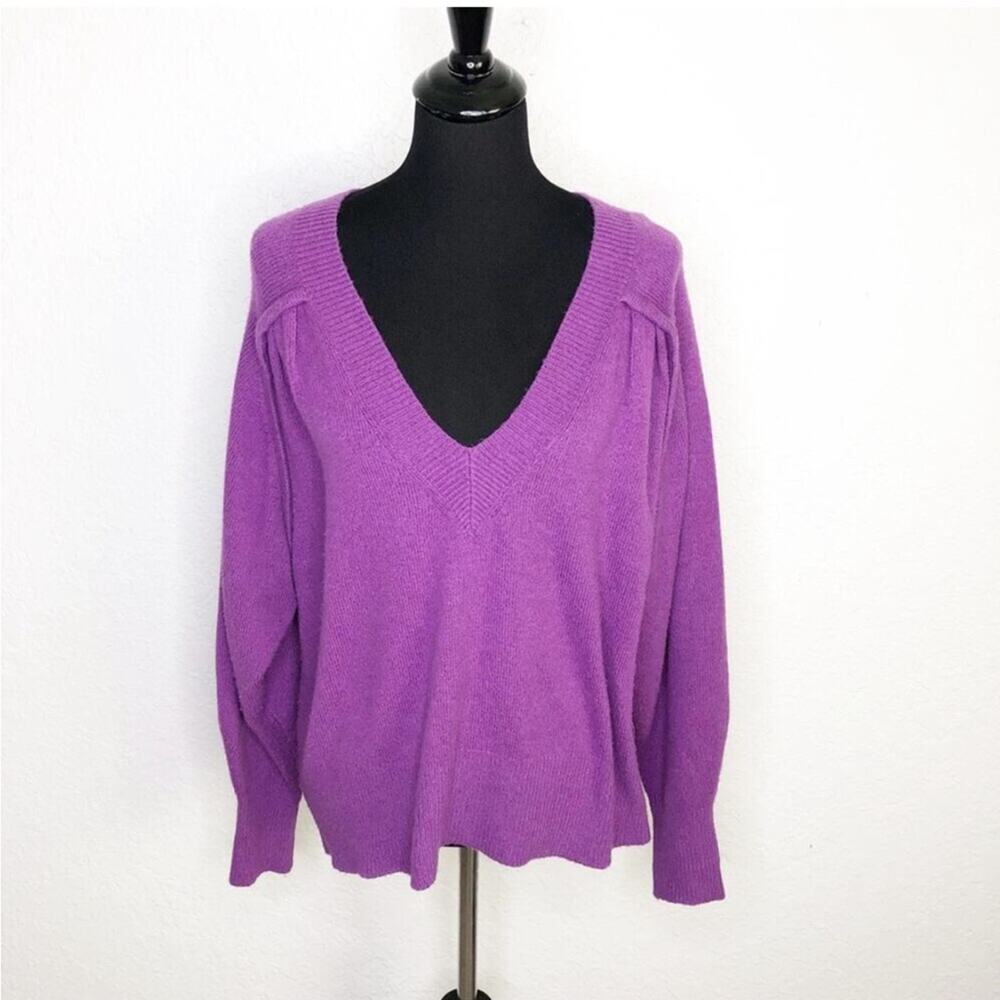 Cabi Luxury Pullover purple deep v‎ neckline sweater size Small #4098